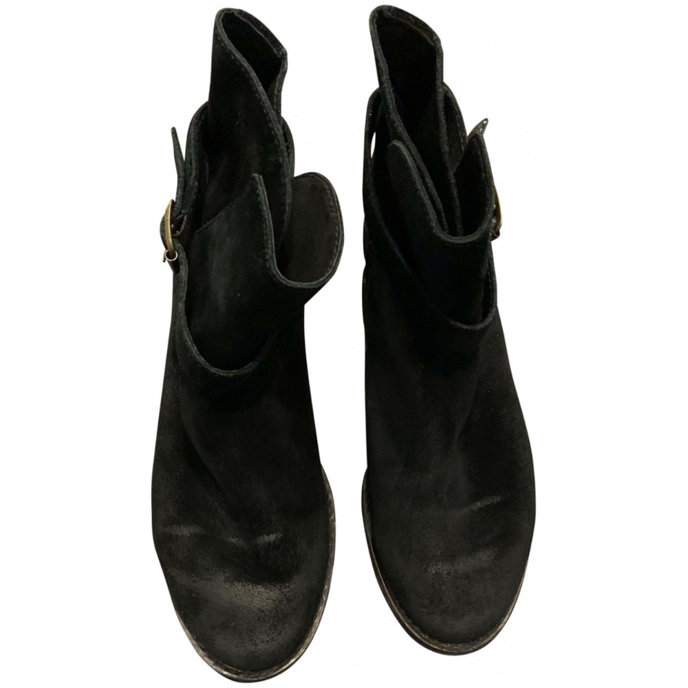 Ankle boots